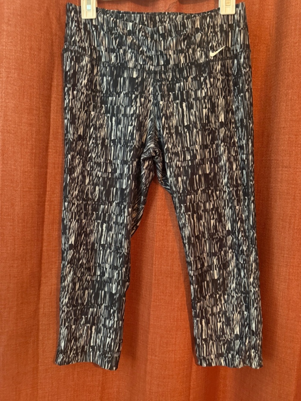 Nike - Picture 3 of 3